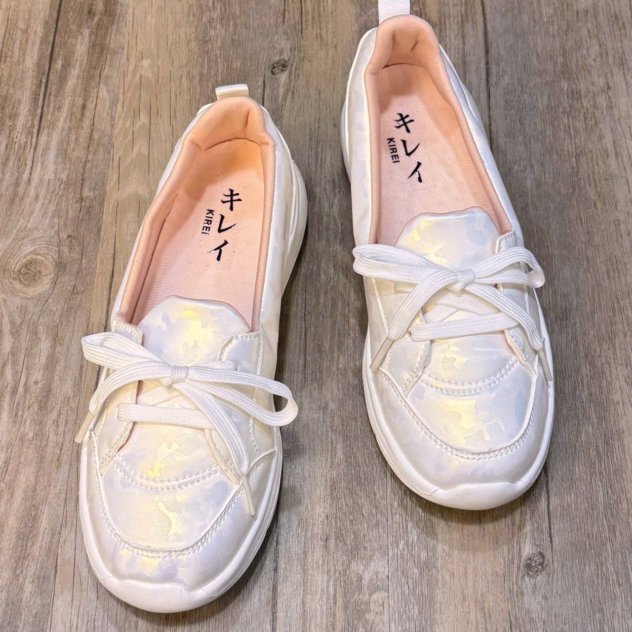 Giày Kirei Breathable Walk on Camo BG White