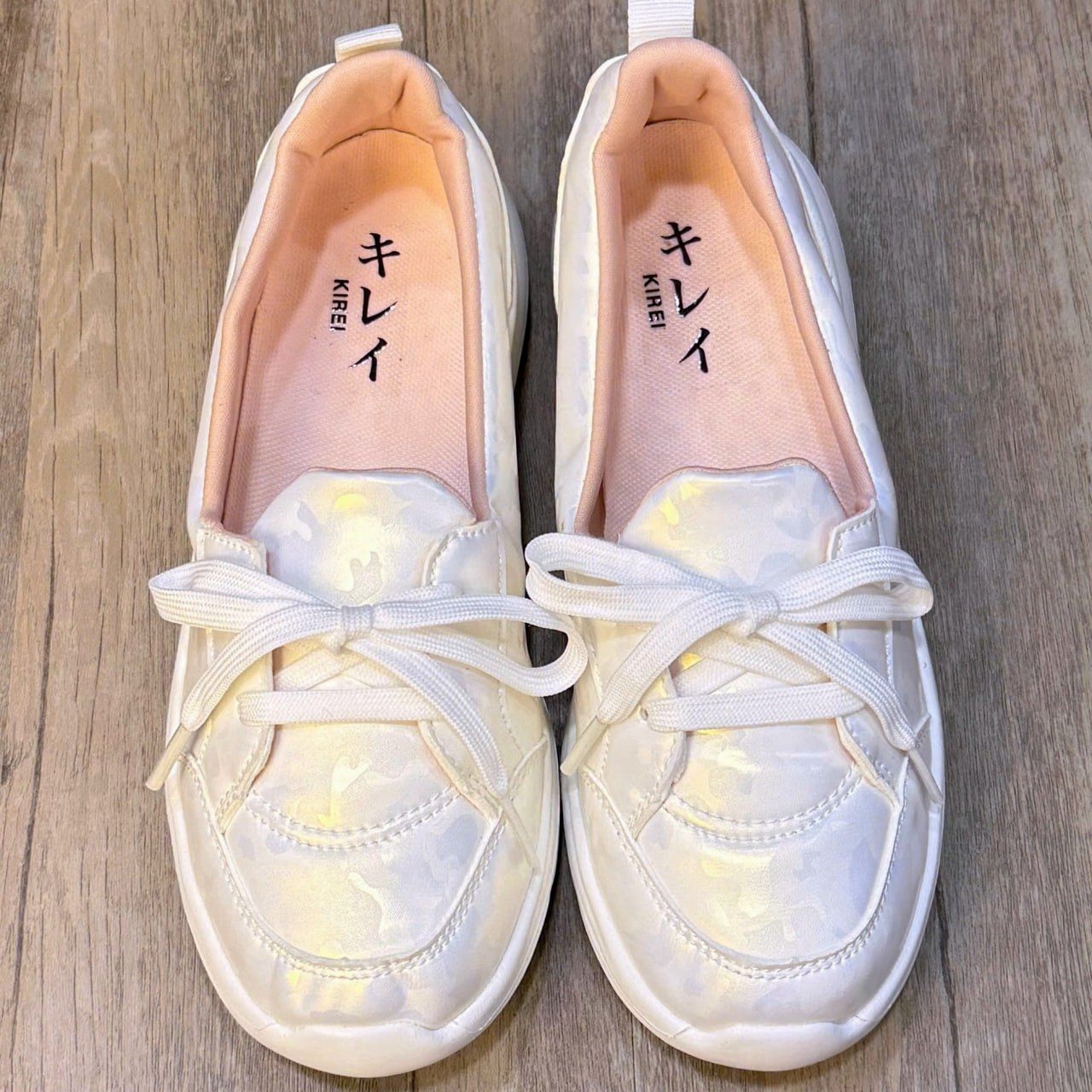 Giày Kirei Breathable Walk on Camo BG White