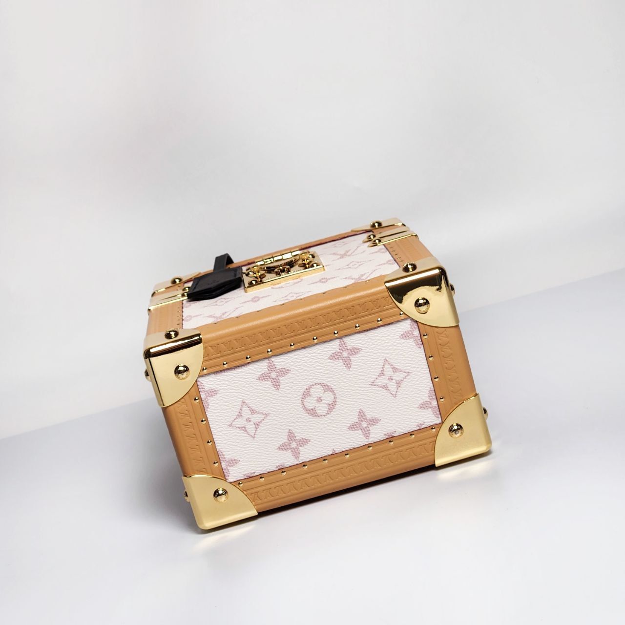 Túi - LV Camera Box DS Kem vàng