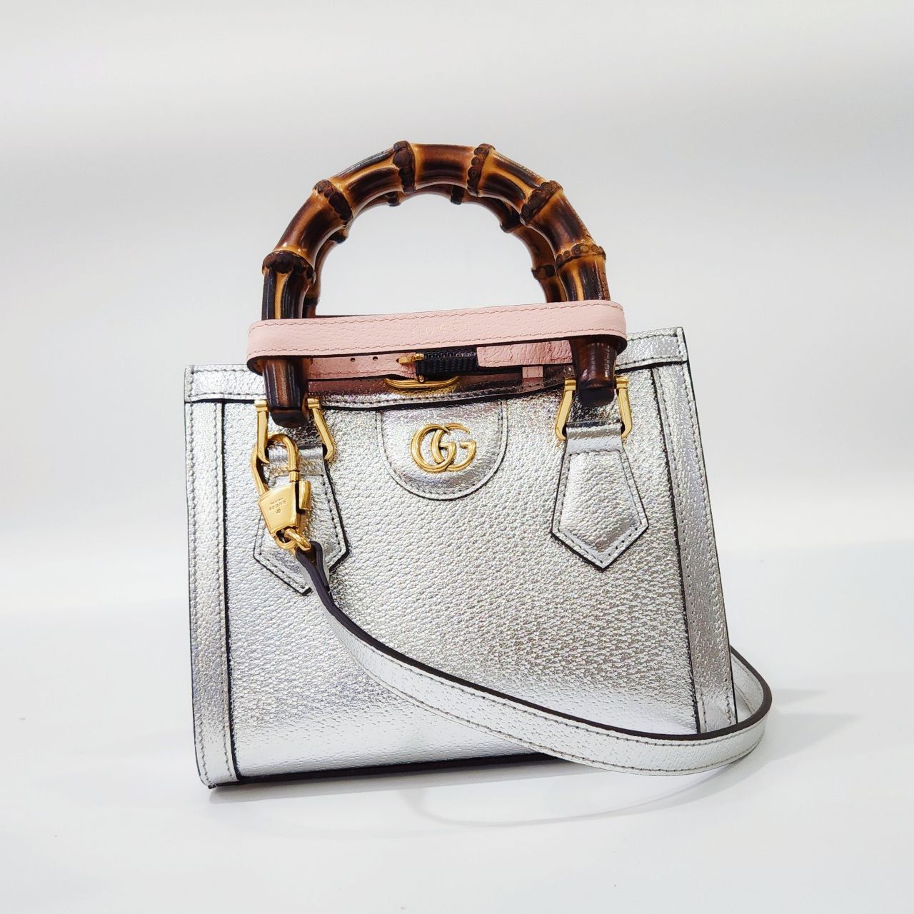 Túi Gucci Diana Mini Tote HD Silver