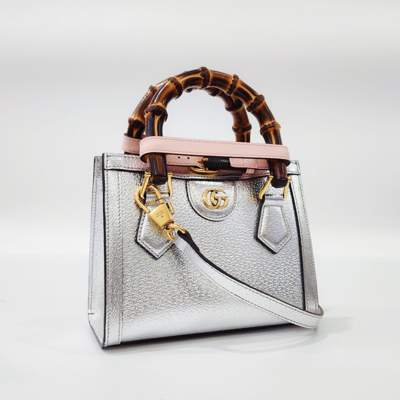Túi Gucci Diana Mini Tote HD Silver