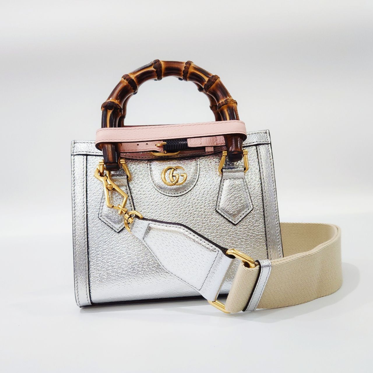 Túi Gucci Diana Mini Tote HD Silver
