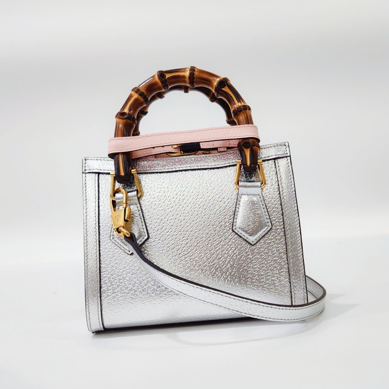 Túi Gucci Diana Mini Tote HD Silver