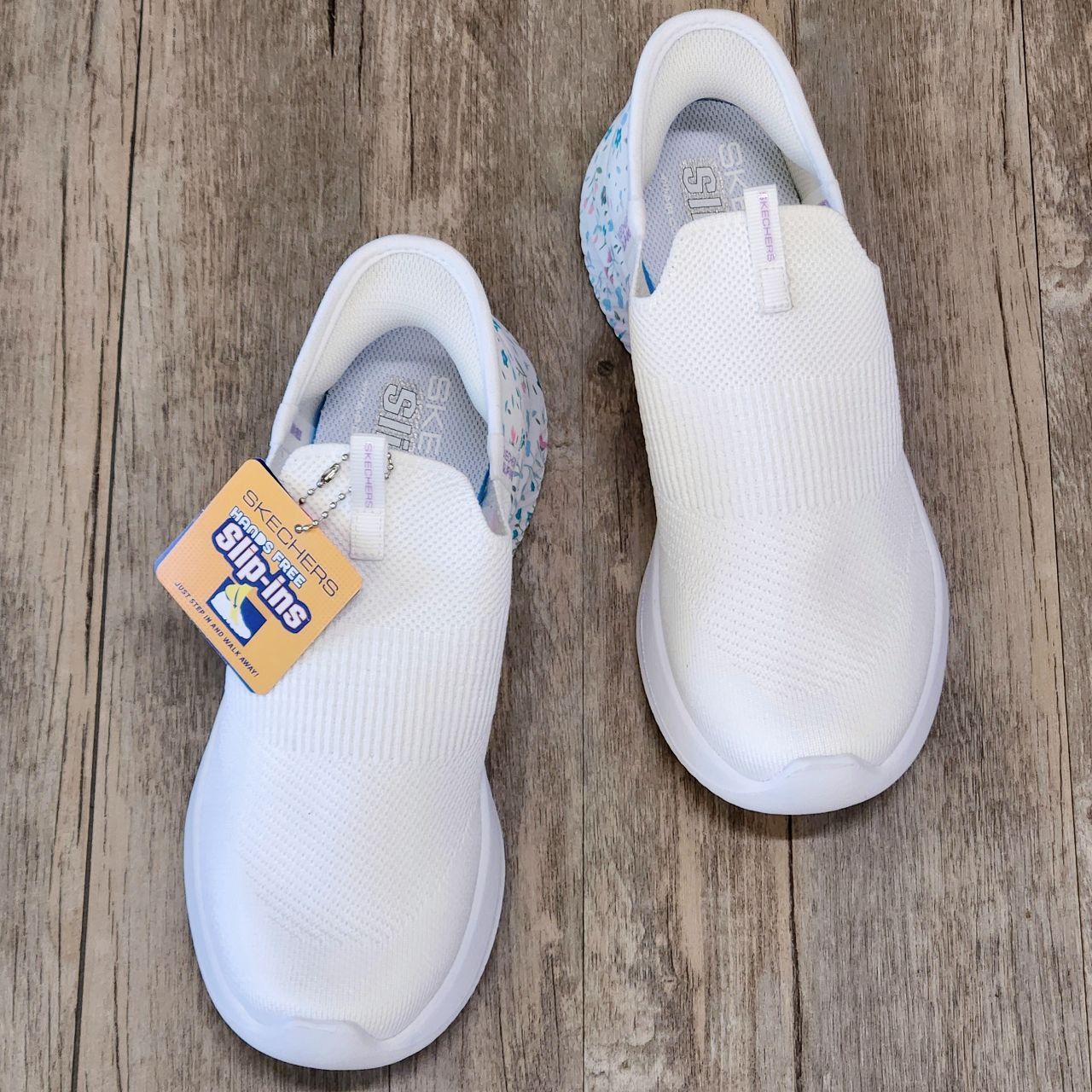 Giày Skechers Slip-ins Bloom On MV White