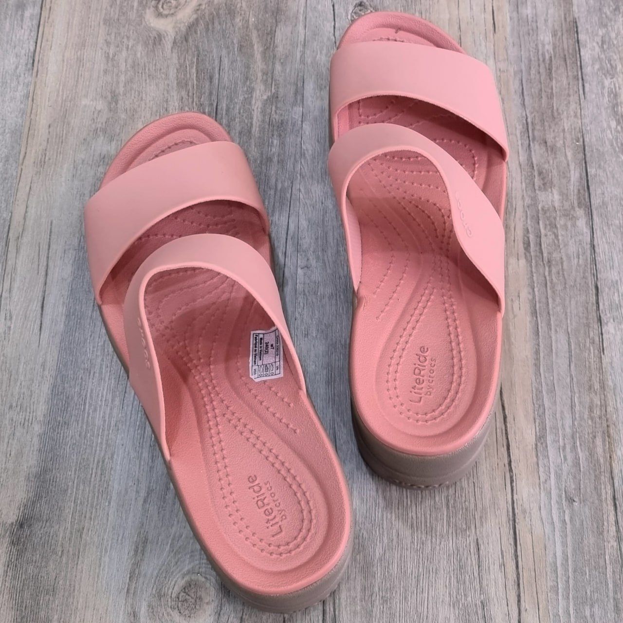 Dép Crocs Brooklyn Mid Wedge W HN Hồng