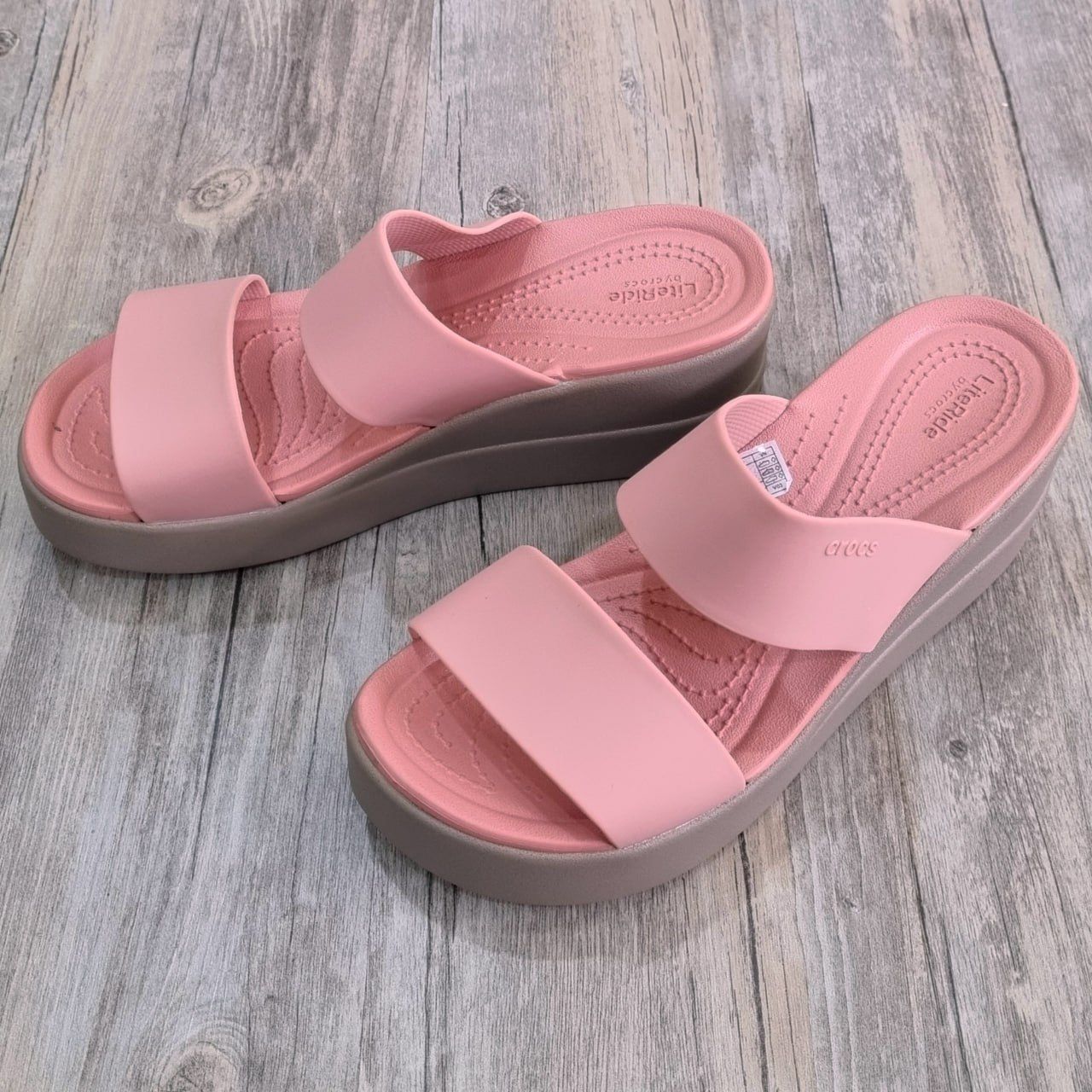 Dép Crocs Brooklyn Mid Wedge W HN Hồng