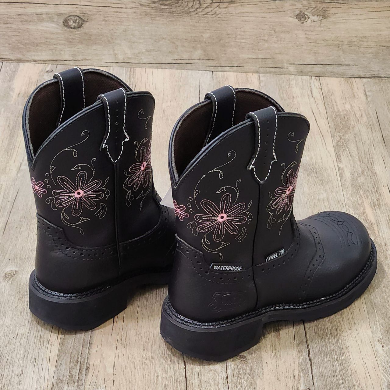 Giày boot Justin da ngựa hoa thêu trắng HN Đen