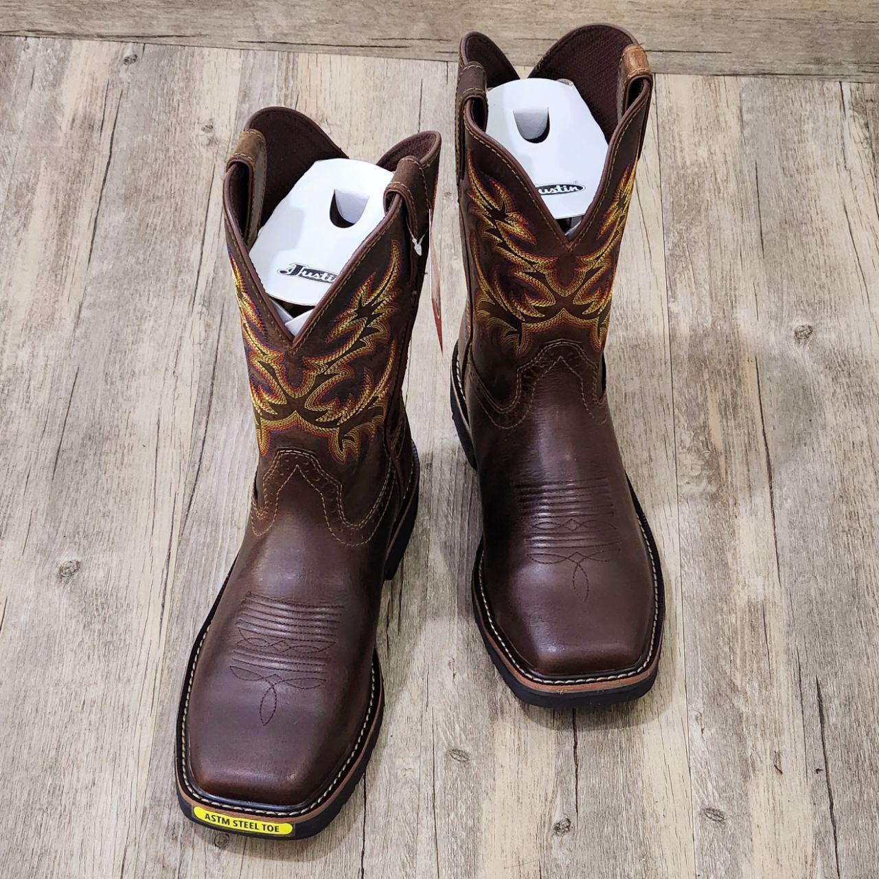 Giày boot Justin da ngựa hoa thêu nâu HN Nâu