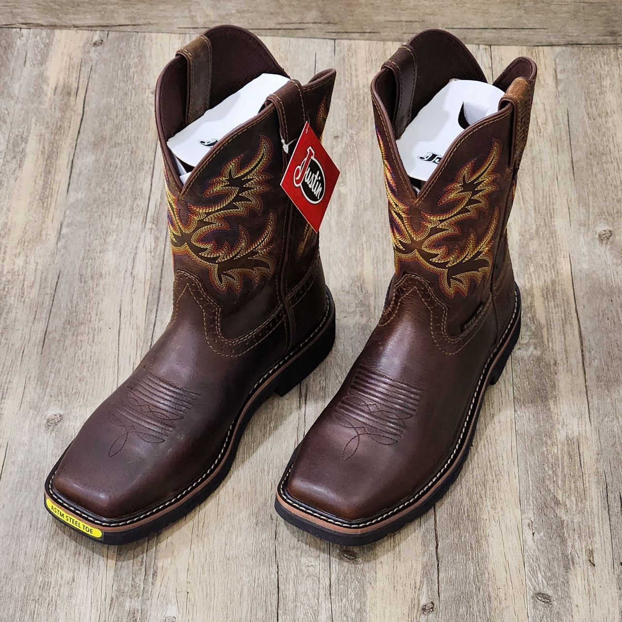 Giày boot Justin da ngựa hoa thêu nâu HN Nâu