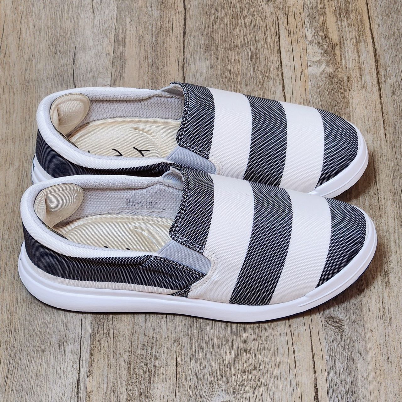 Giày Nhật Kirei walk canvas sọc KH Xám trắng
