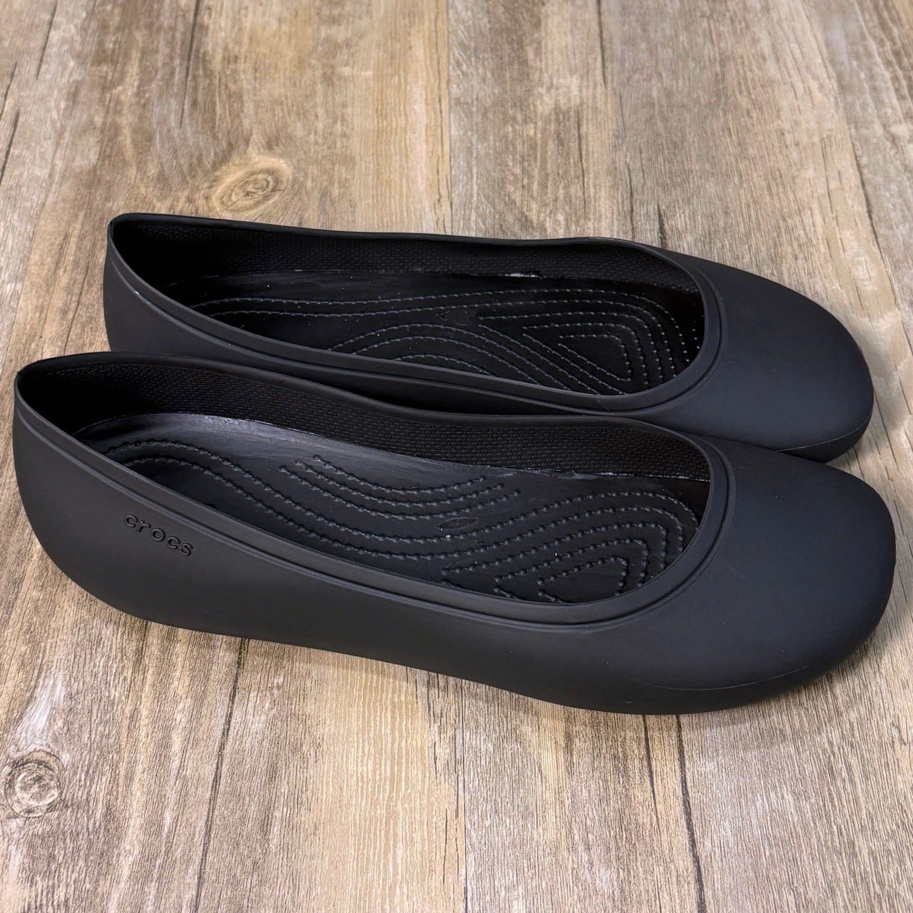 Giày Búp Bê Crocs Brooklyn Pointed HN Black
