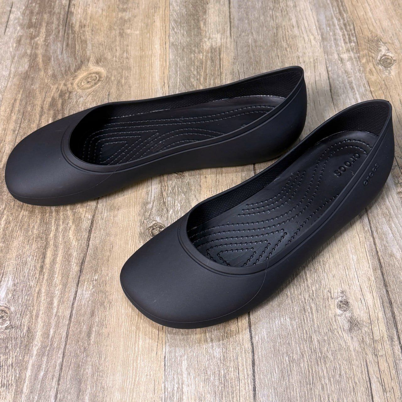 Giày Búp Bê Crocs Brooklyn Pointed HN Black