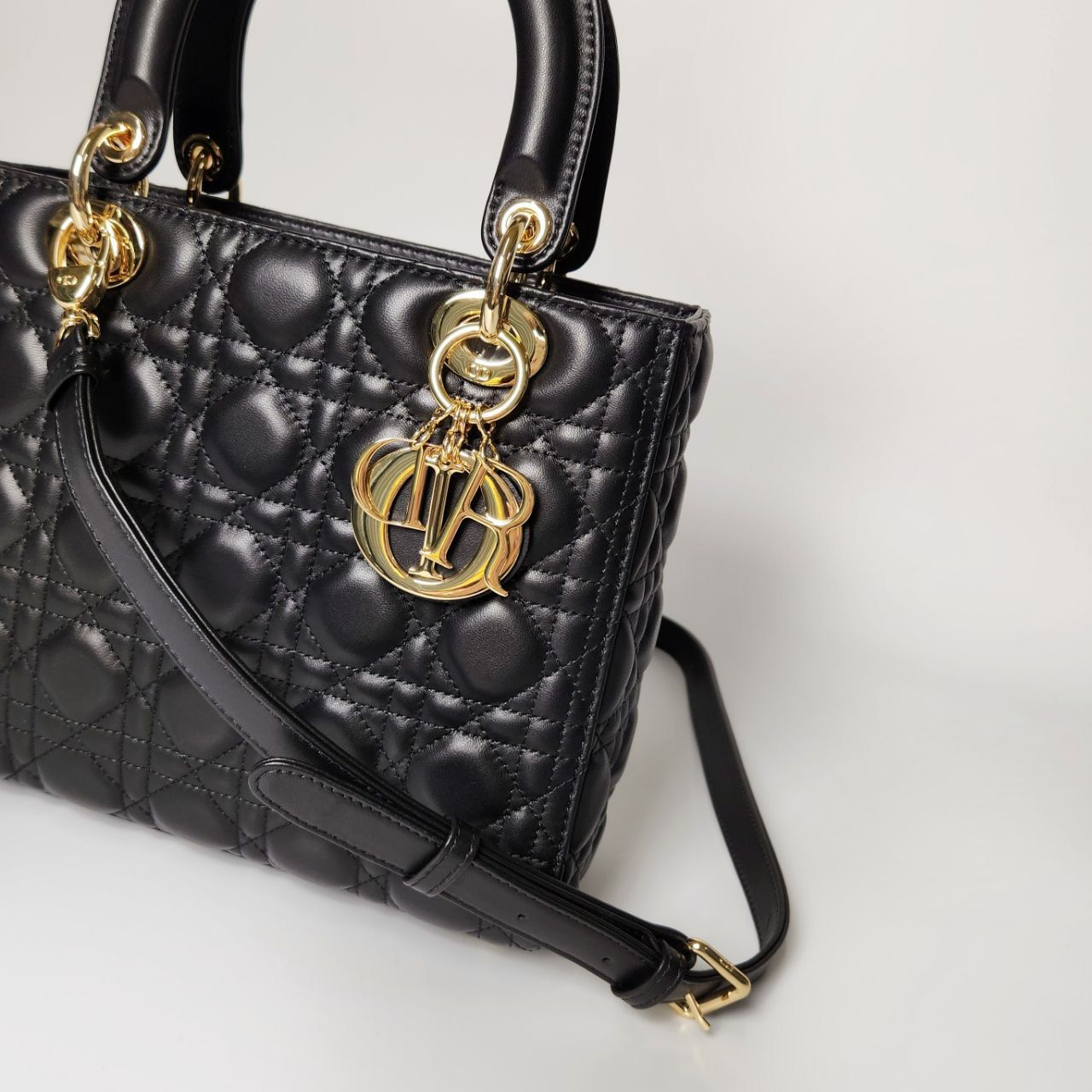Túi Dior Lady Medium Cannage Lambskin Bag HD Black/Gold