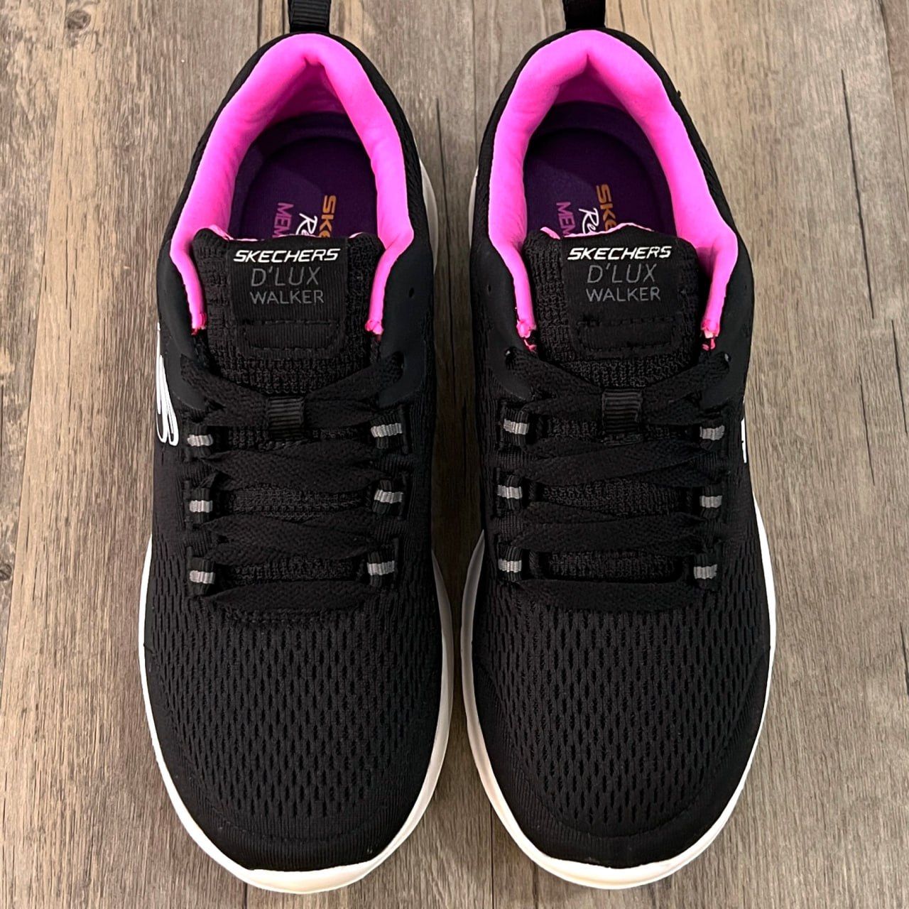 Giày Thể Thao Skechers cột dây HN Đen hồng