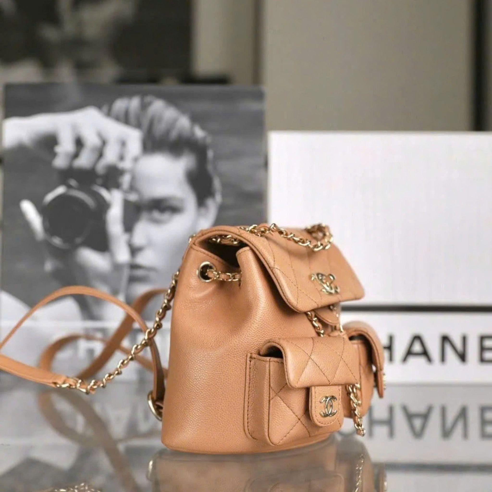 Balo Chanel 23SS Duma Caviar DS Nâu nhạt