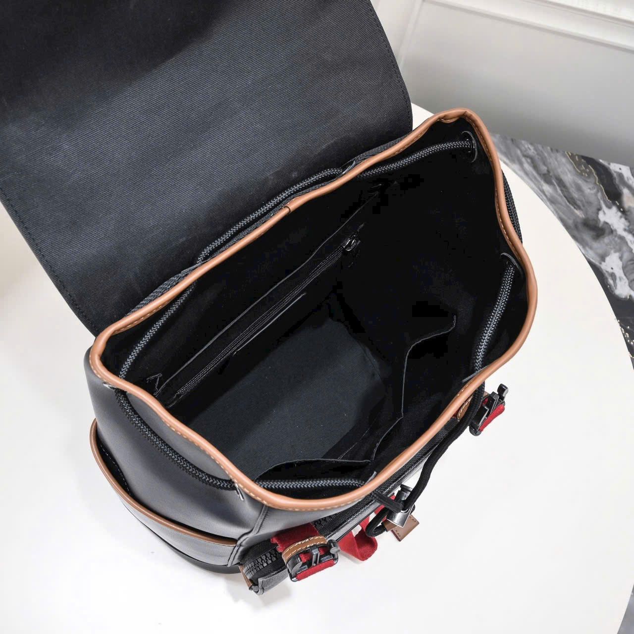 Balo Coach Track Backpack In Colorblock Signature Canvas DS Black/Red