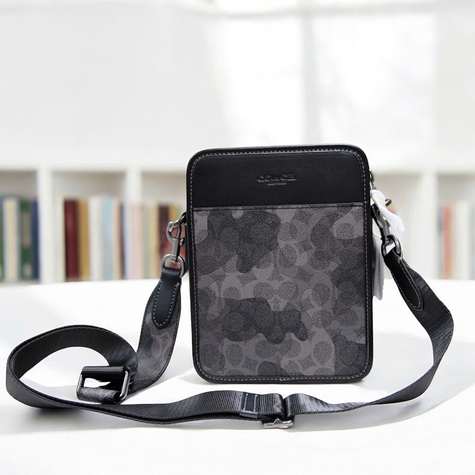 Túi Coach Sullivan Crossbody In Signature Camo Print DS Black