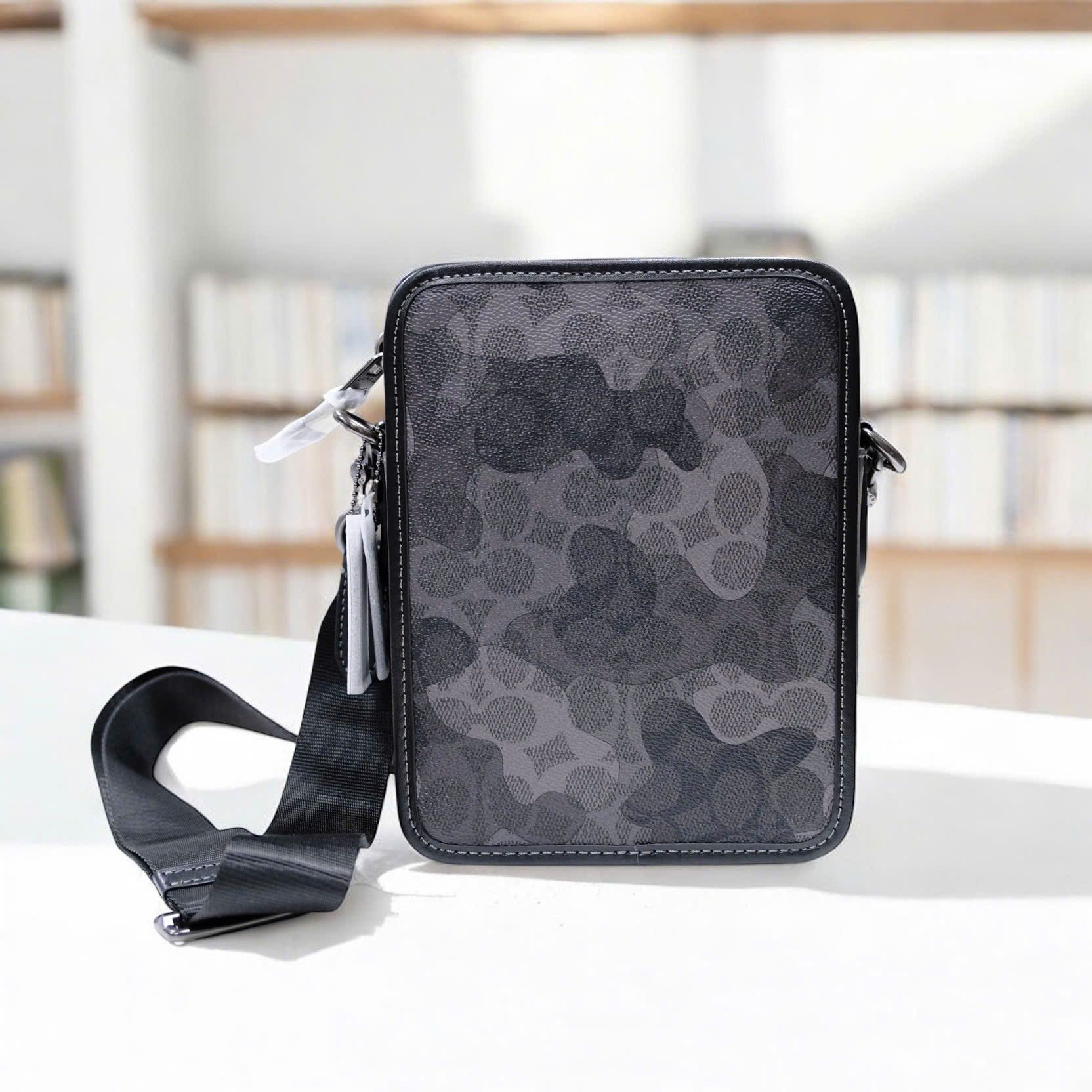 Túi Coach Sullivan Crossbody In Signature Camo Print DS Black