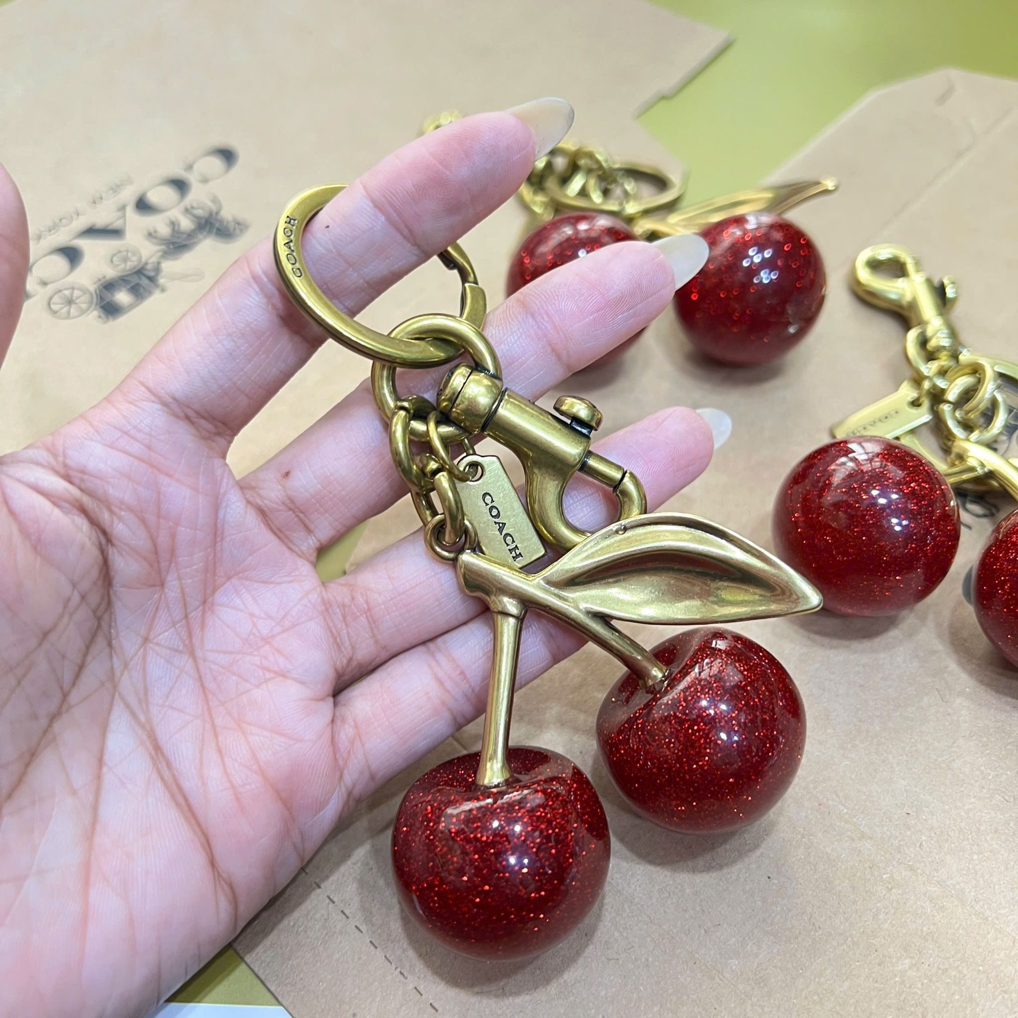 Phụ kiện Charm Cherry Bag DS Red - Freesize