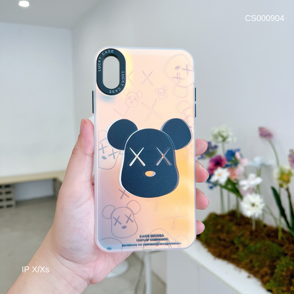 ** Ốp IP X/Xs hình KAWS đen đổi màu