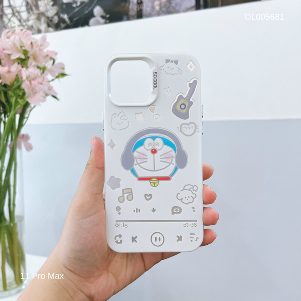 ** Ốp IP 11 Pro Max lưng cứng âm nhạc Doraemon viền nhám