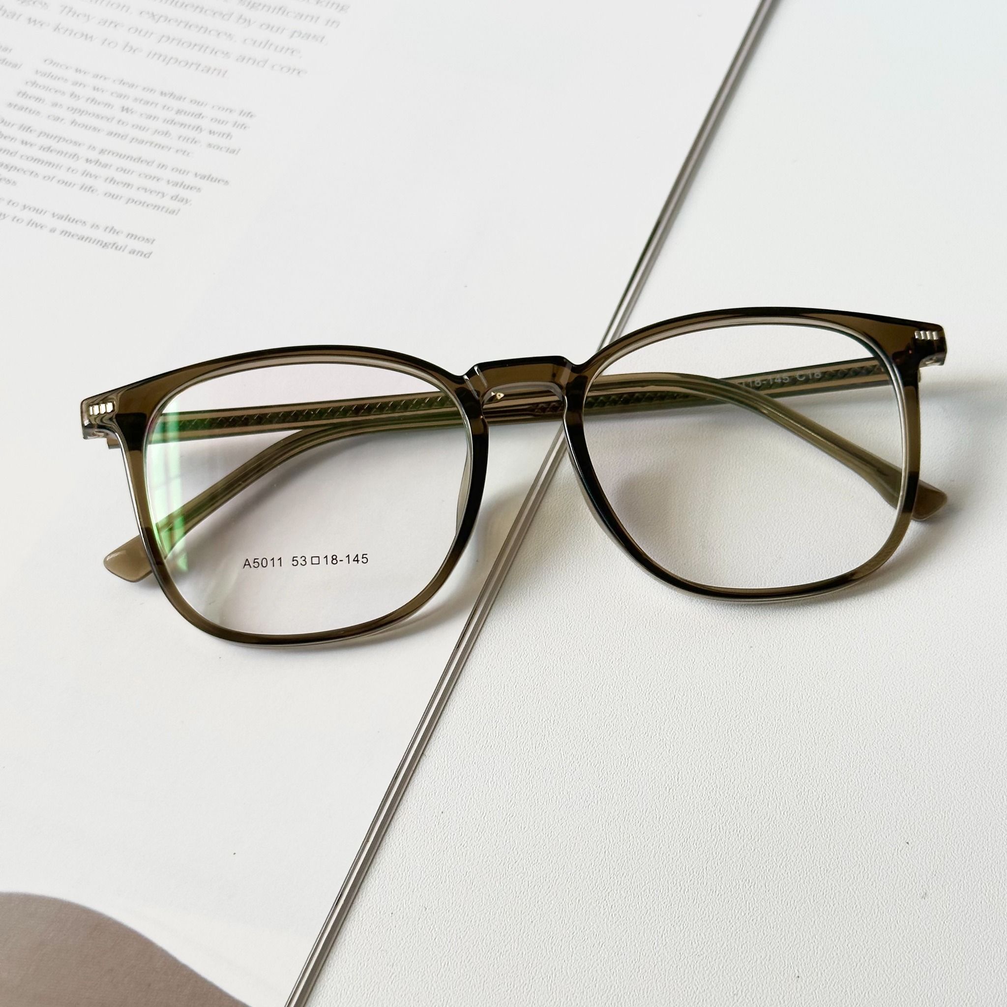 Gọng kính Nhựa dẻo Vuông bầu Nam Nữ Unisex SGNew 5011