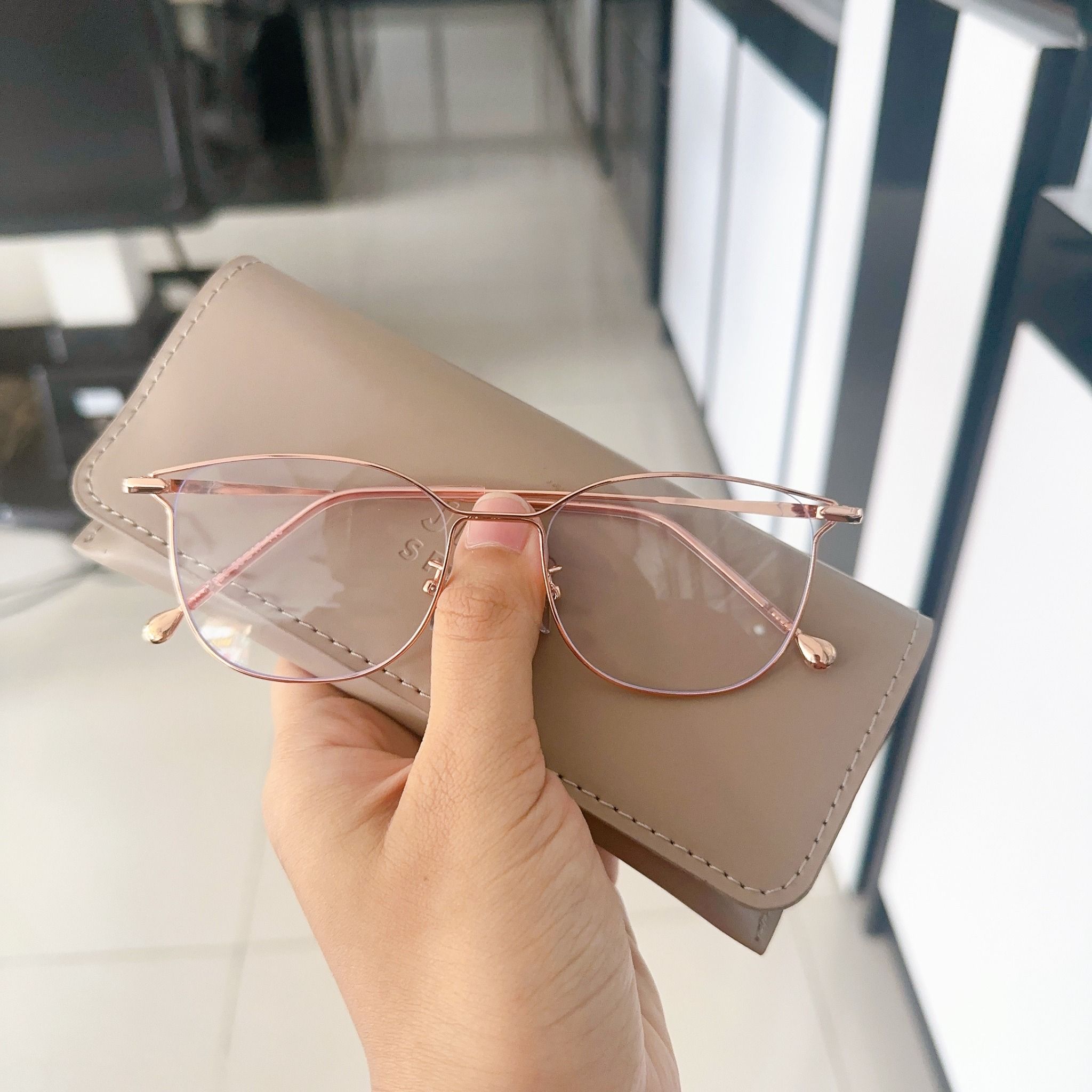 Gọng kính mã kim loại mèo