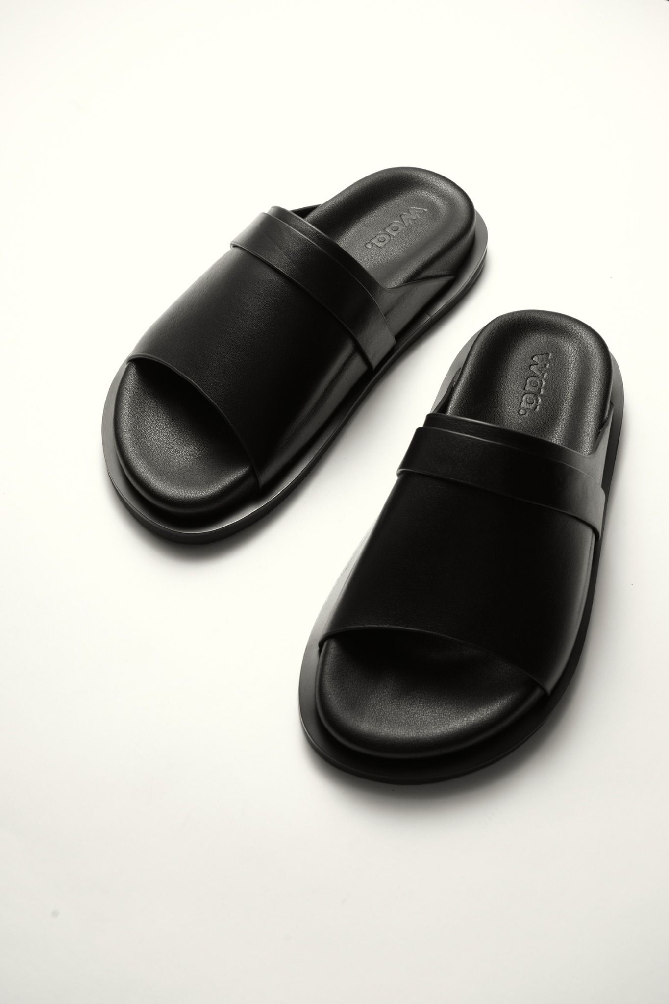 BUN SANDALS
