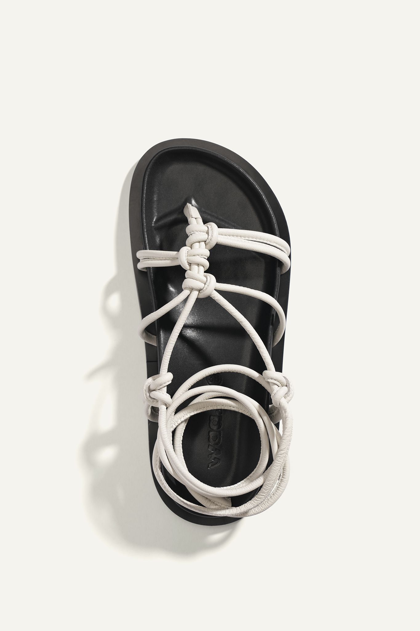 THẮT SANDALS