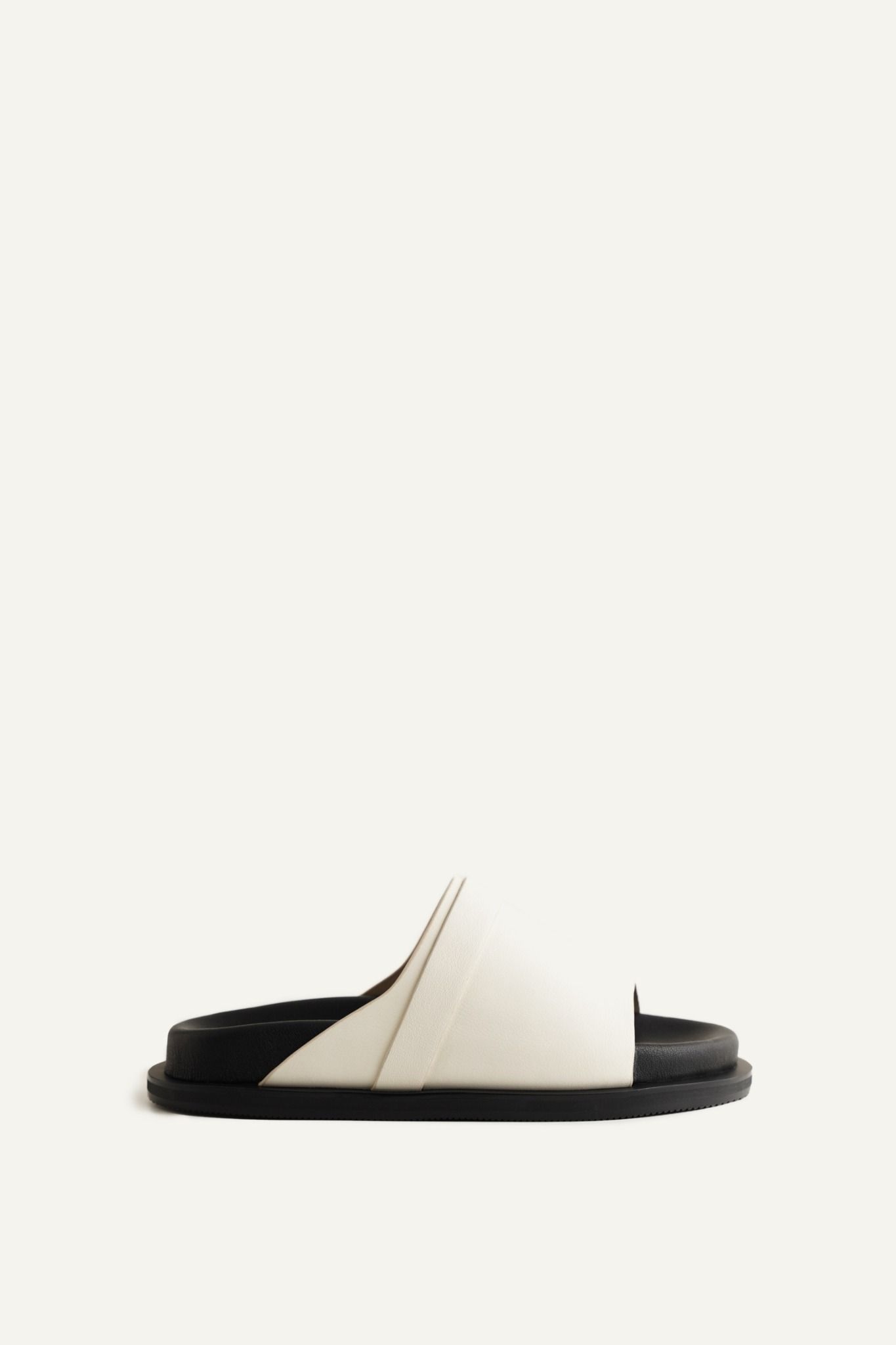 BUN SANDALS