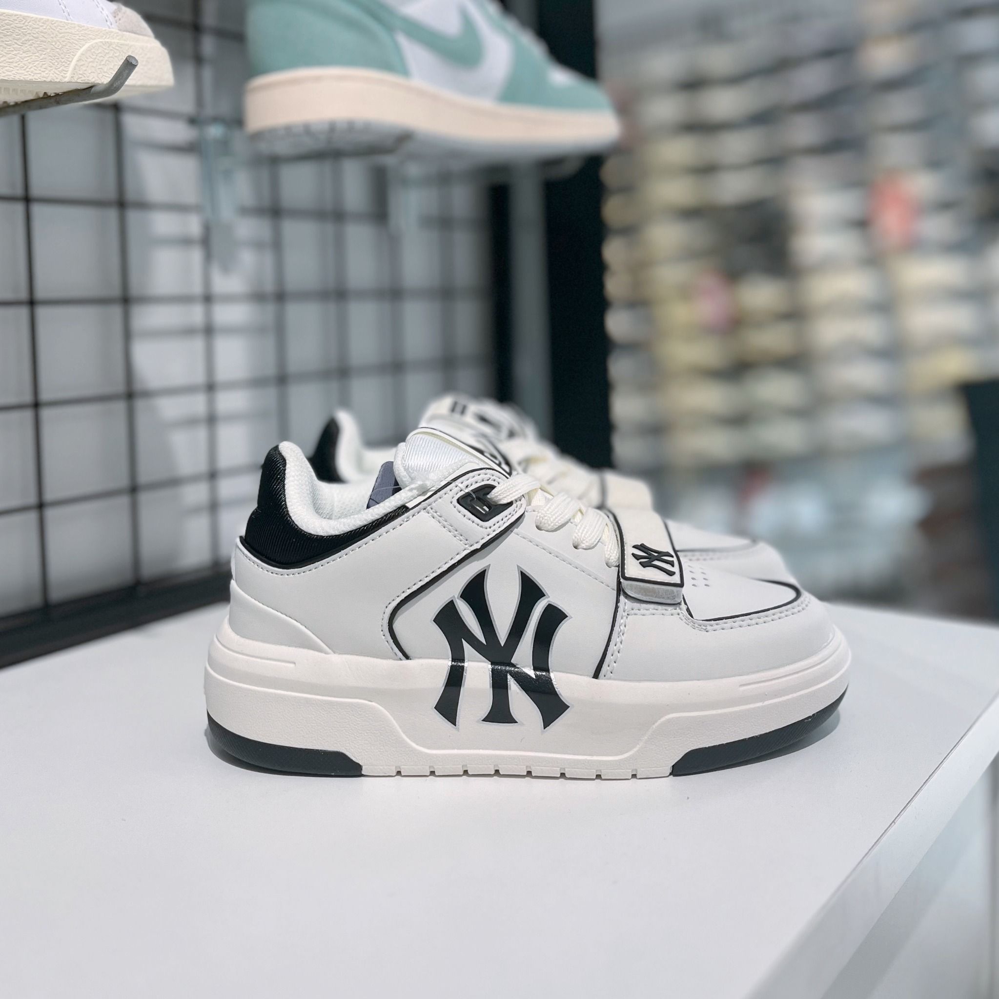 Giày MLB Chunky Liner Mid NY