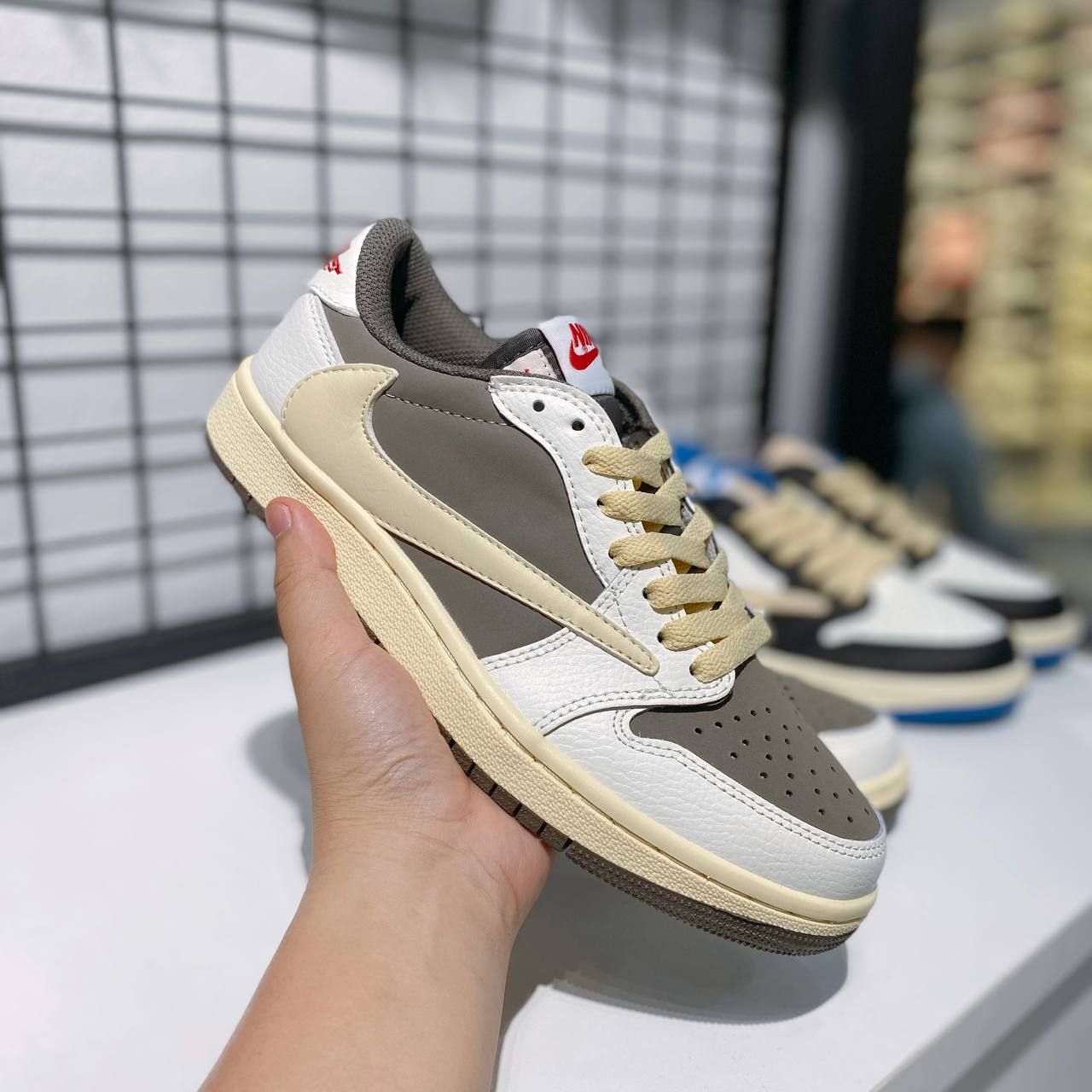  Giày Nike Jordan Low Travis Scott OG Mocha 