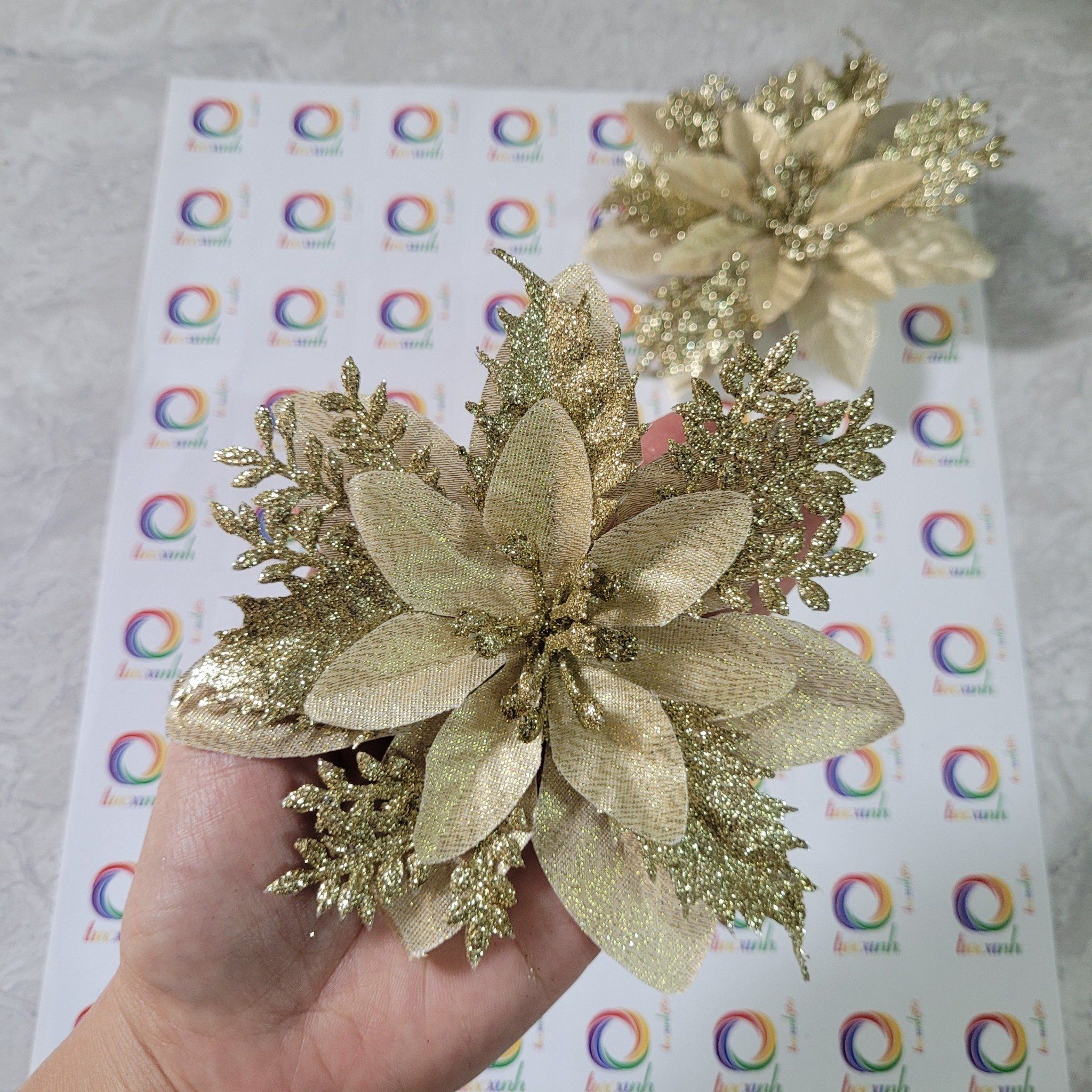 Set 2 đầu hoa kim tuyến trang trí Tết, Noel loại to ( Vàng)