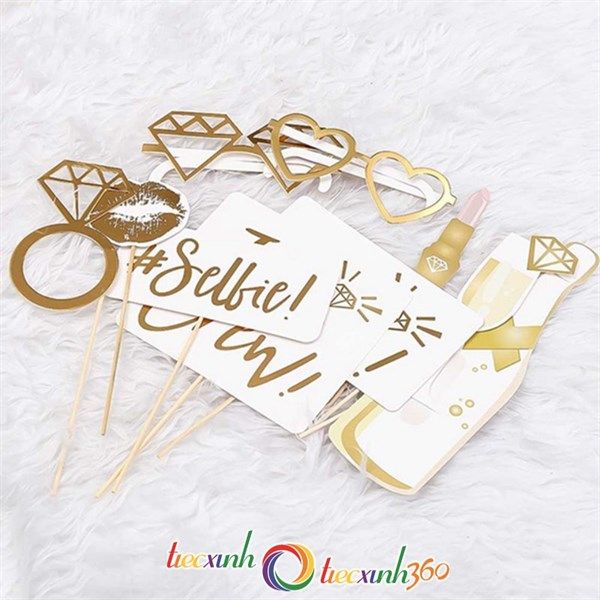 BỘ PHỤ KIỆN CHỤP HÌNH CƯỚI - PROP WEDDING