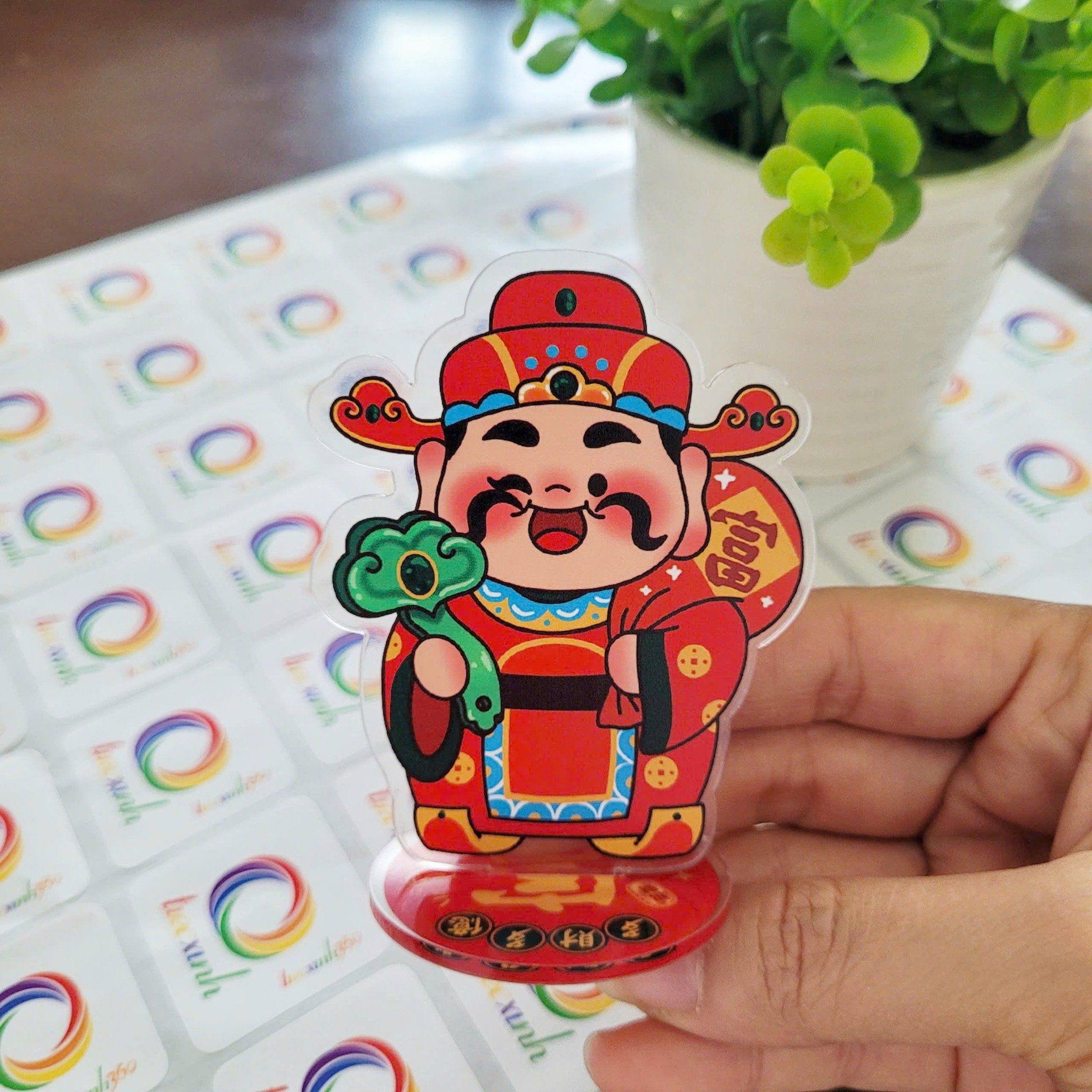 Thần tài nhựa acrylic