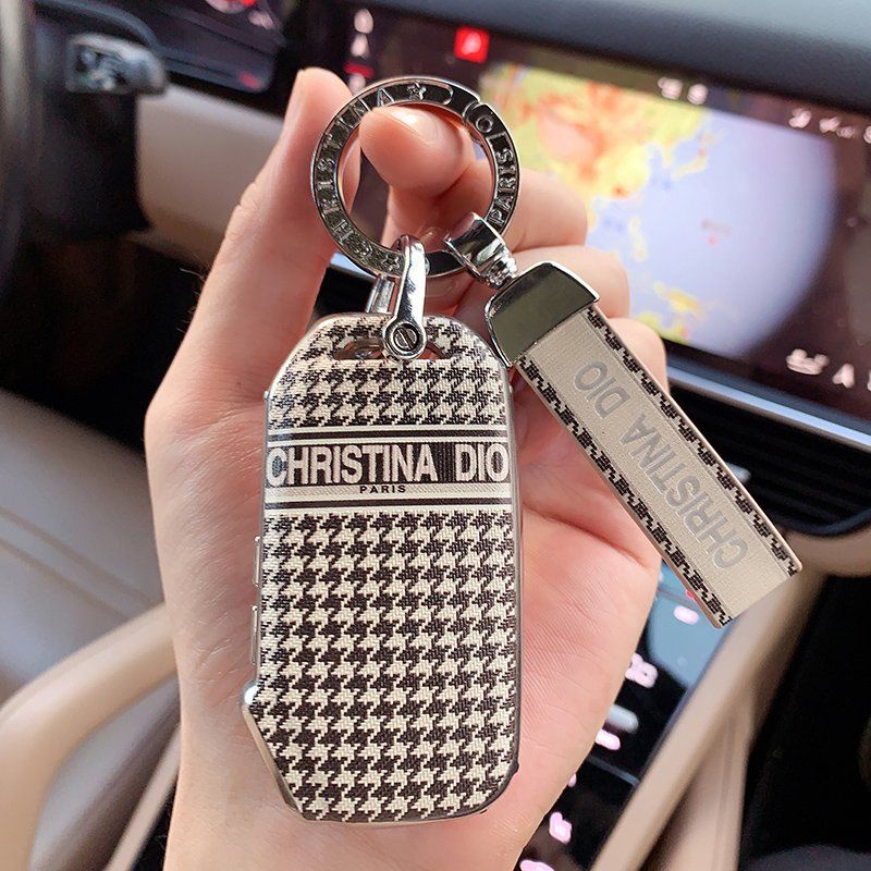 Vỏ chìa khóa Kia K3, K2, K5, KX3,o KX5, Sportage, Sorento Dior thỏ hồng + Dior thỏ đen