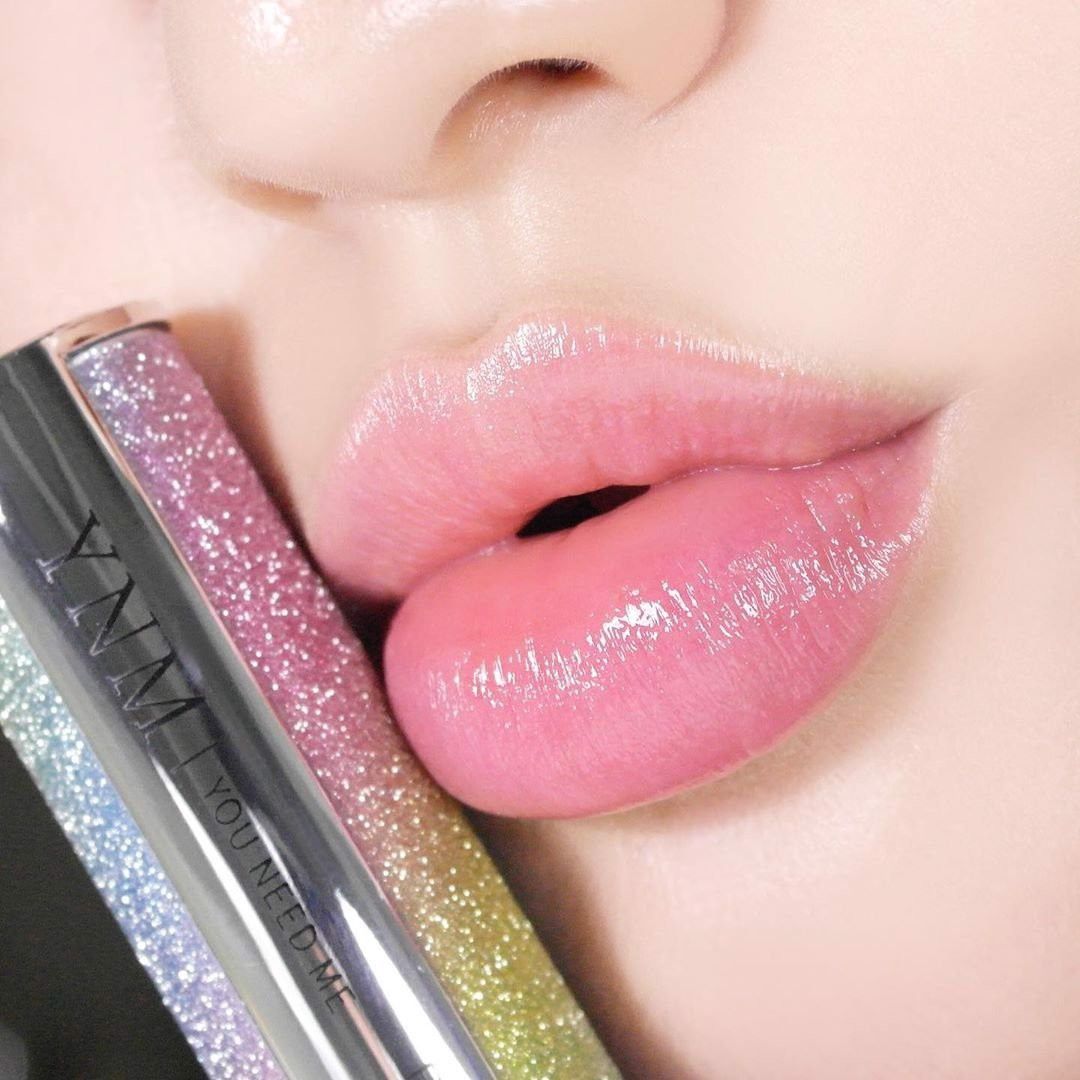 Son dưỡng đổi màu YNM Rainbow Honey Lip Balm