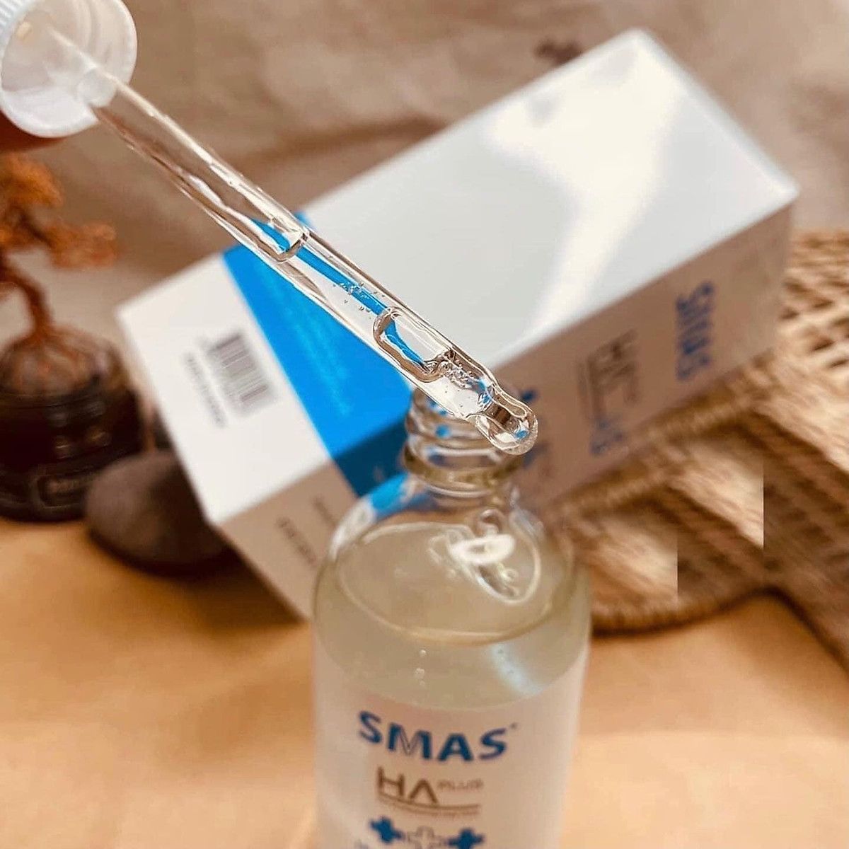 Tinh Chất Cấp Nước Smas Hyaluronic Acid Premium Ampoule 100ml