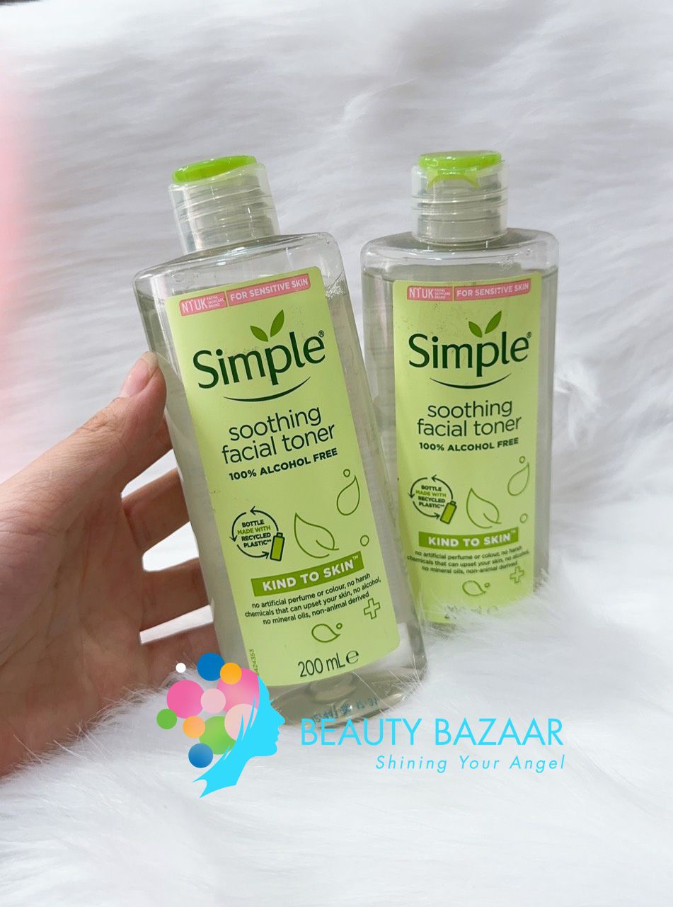 Nước hoa hồng làm dịu da, lành tính Simple Smoothing Facial Toner 200ml
