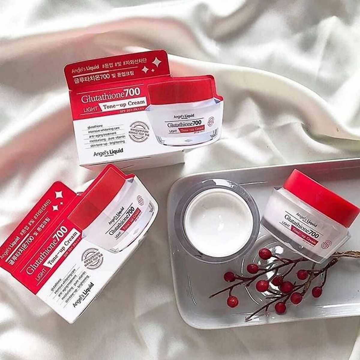 Kem dưỡng trắng da ban ngày Angel's Liquid 7day Glutathione 700 Light Tone Up Cream 50gr