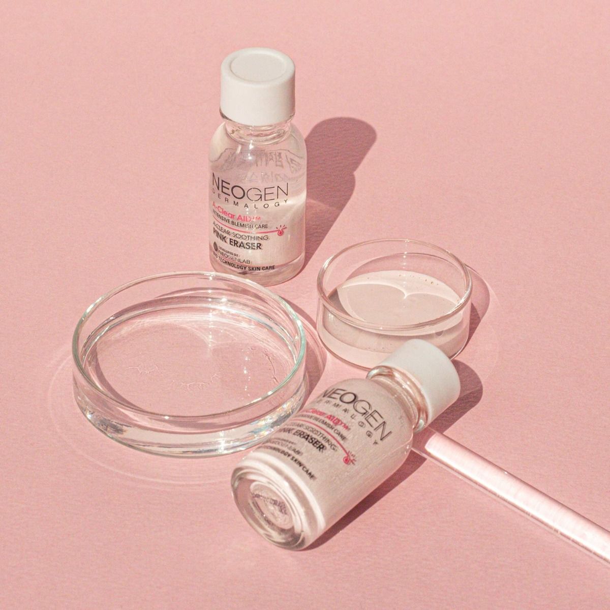 (Tặng kèm tăm bông) Tinh Chất Chấm Mụn Neogen Dermalogy A- Clear Aid Soothing Pink Eraser 15ml