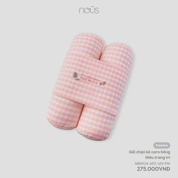 Gối chặn kẻ caro hồng thêu trang trí