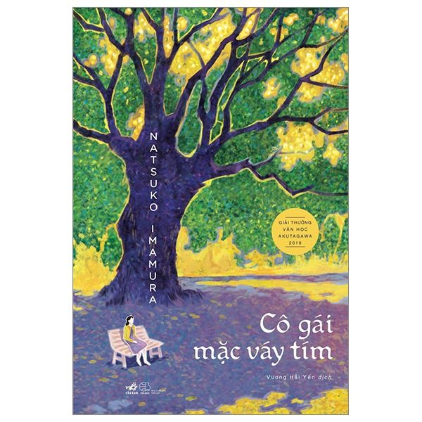 Cô gái mặc váy tím