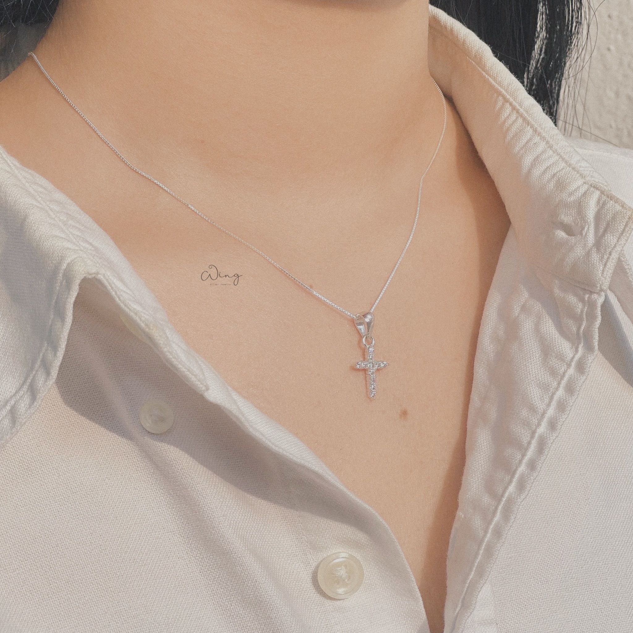 Dây Chuyền Mặt Thánh Giá Gắn Đá (Chiếc)