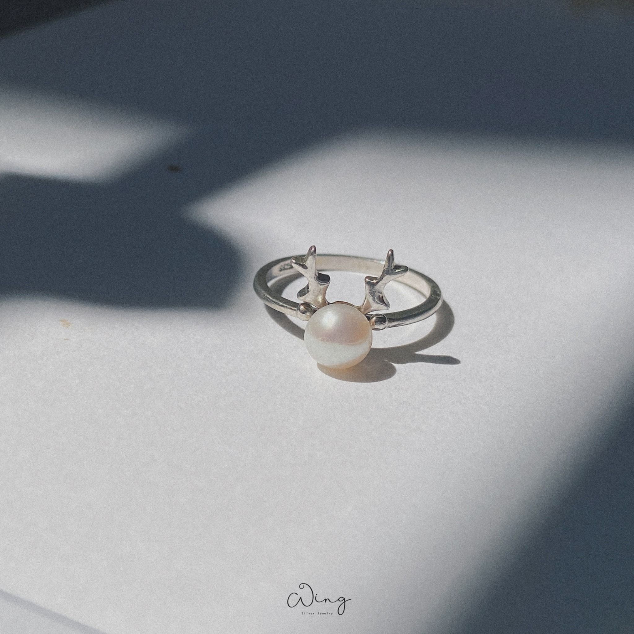 Nhẫn Pearl Reindeer (Chiếc)