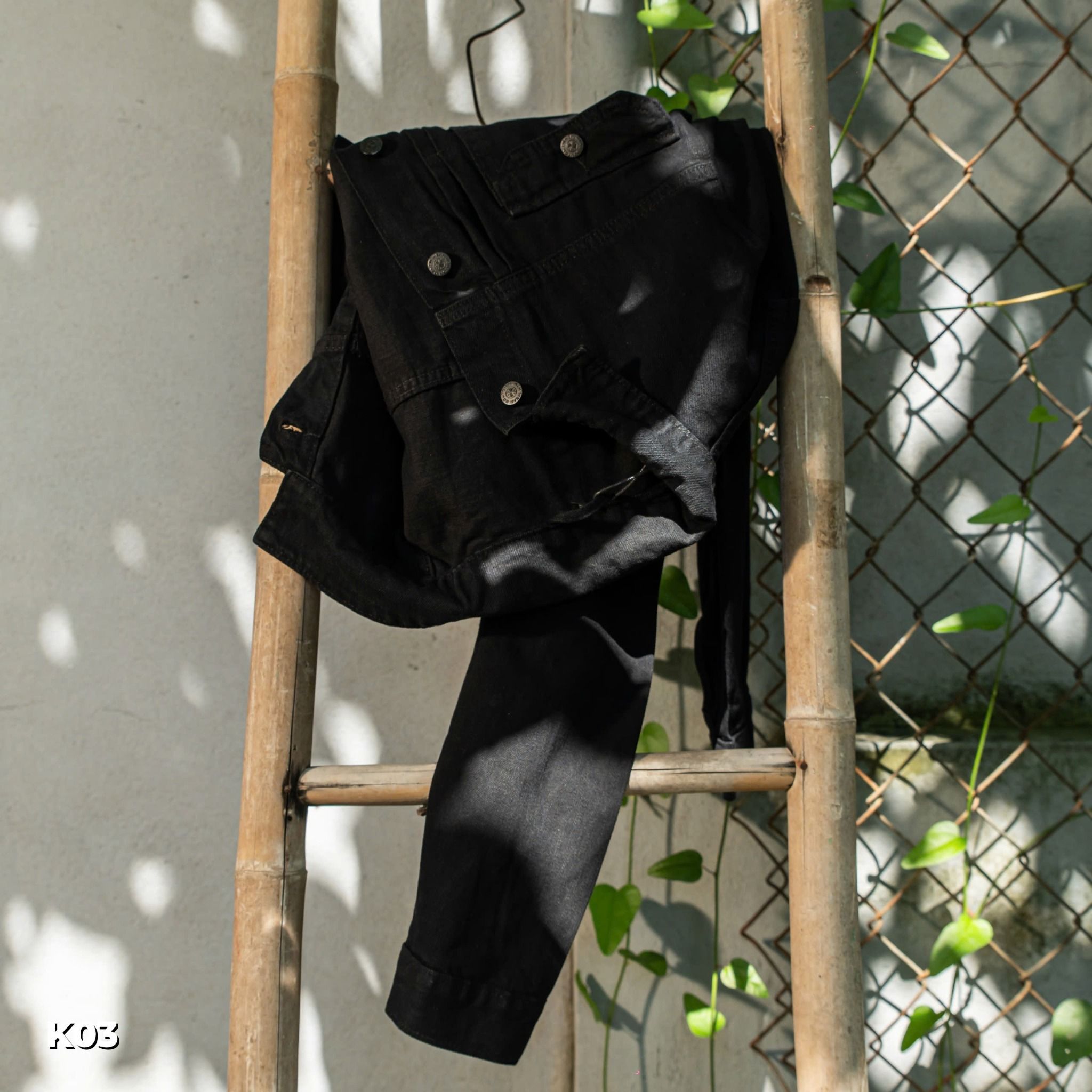 AK DENIM ĐEN TUYỀN K03 BOUTON