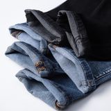  Q JEAN D HOLLISTER 240003 