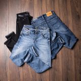  Q JEAN D HOLLISTER 240003 