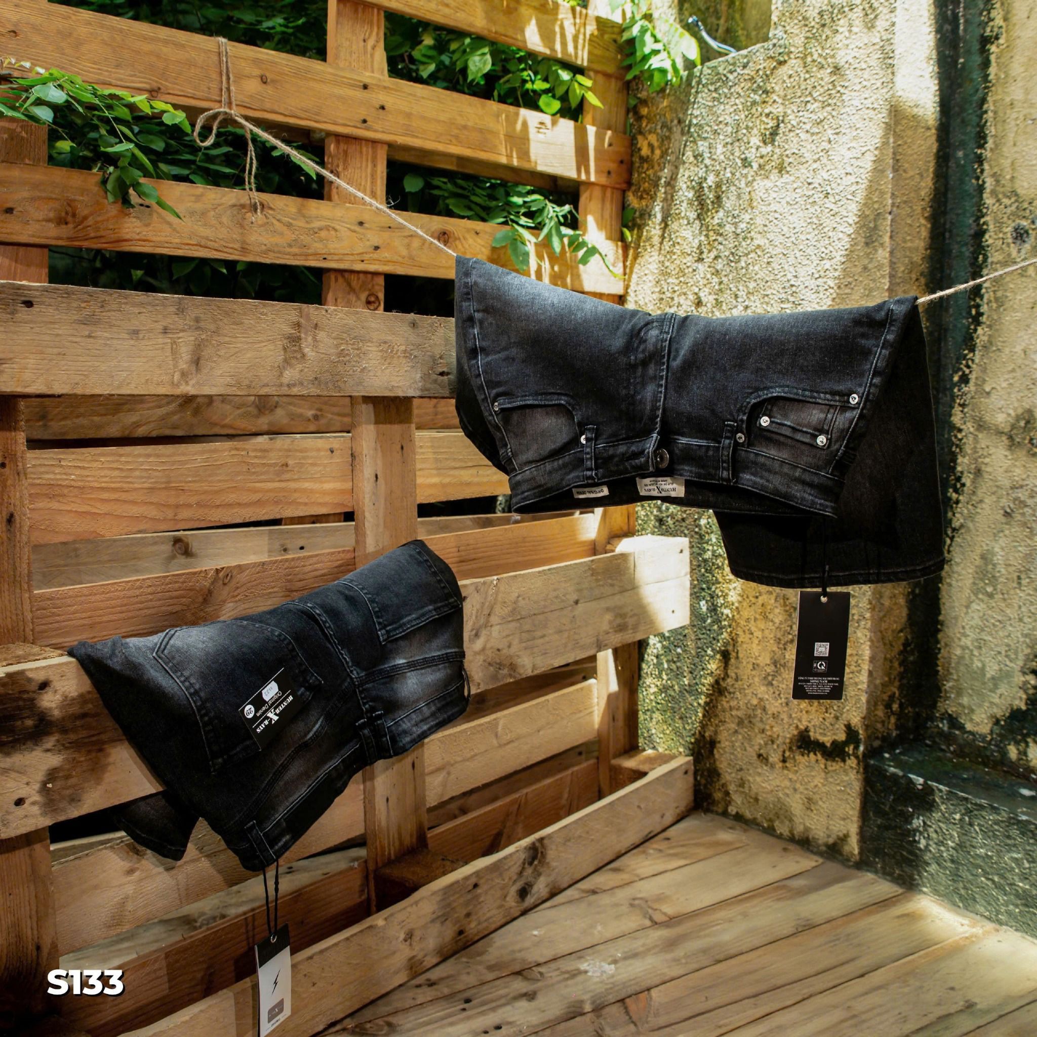 QJ SHORT S132 S133 XÁM ĐEN HUNTER