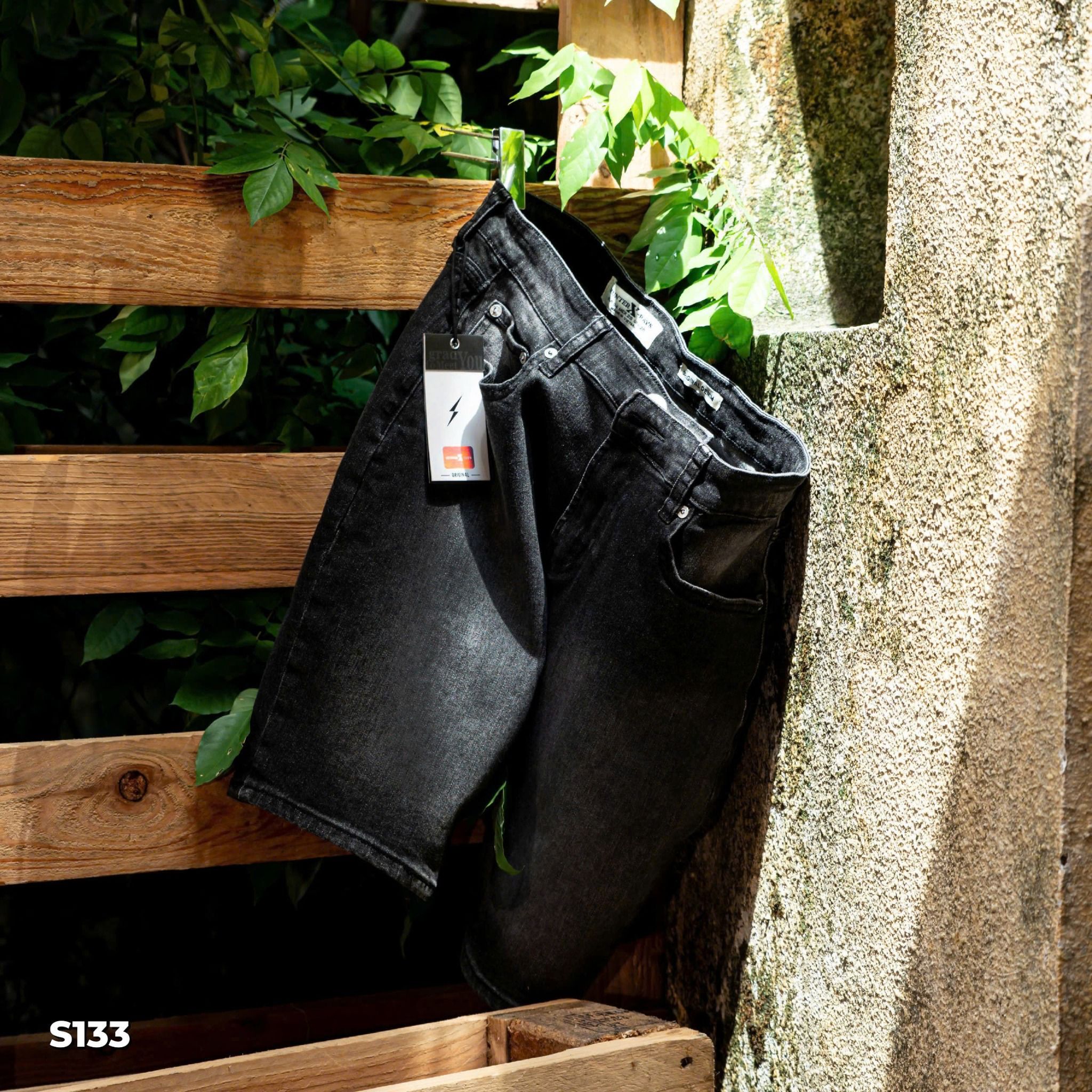 QJ SHORT S132 S133 XÁM ĐEN HUNTER